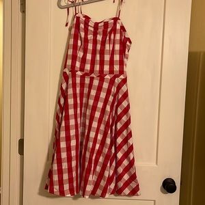 Red gingham dress with pockets